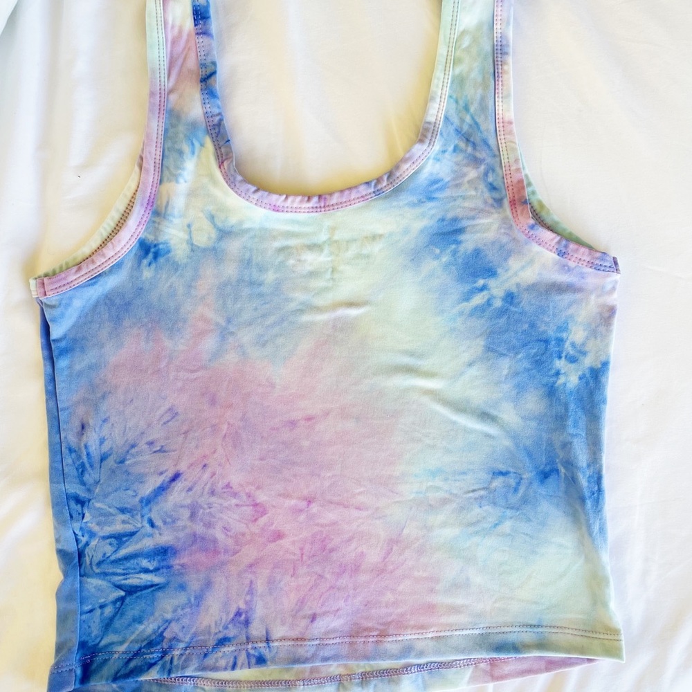Wallflower tie dye tanktop
